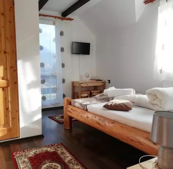 ペンション Casa Elder Villa