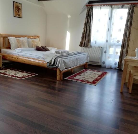 پانسیون Elder Villa