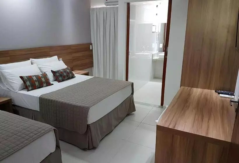 ペンション Pousada La Portella