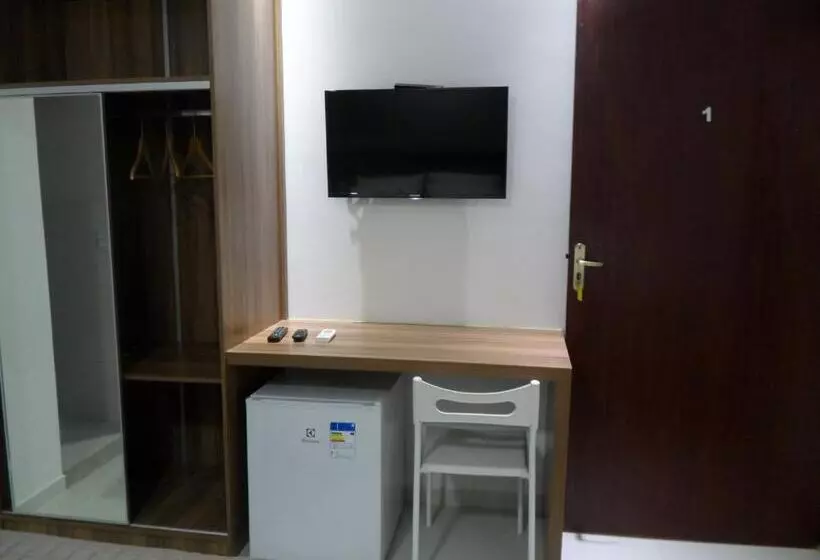 ペンション Pousada La Portella