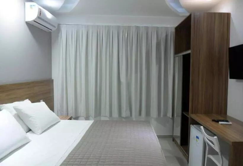 ペンション Pousada La Portella