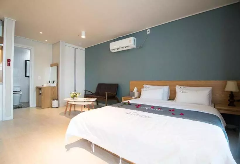 Lium Spa Hostel