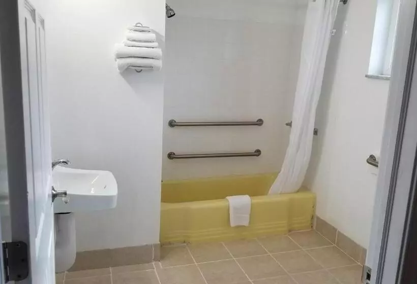 Motelli Budget Inn Breezewood