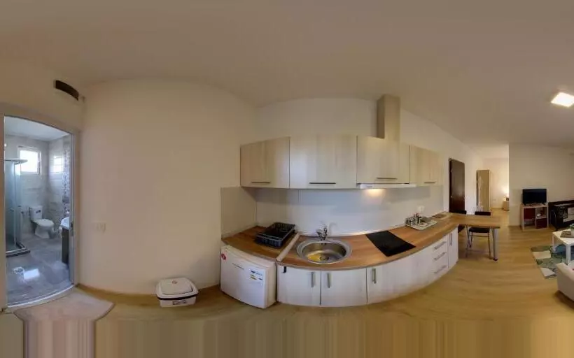 پانسیون Apartments Lotus