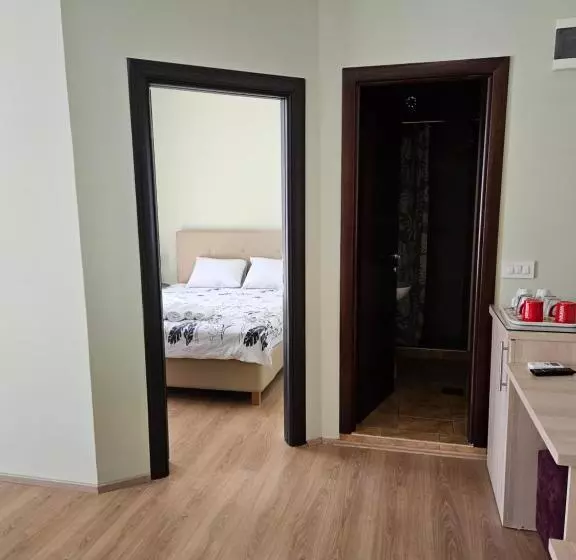 پانسیون Apartments Lotus