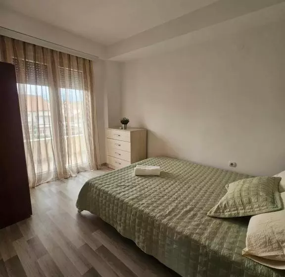 پانسیون Apartments Lotus