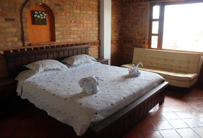 ユースホステル Apartahotel Villa Rosita