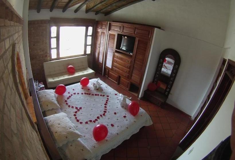 ユースホステル Apartahotel Villa Rosita