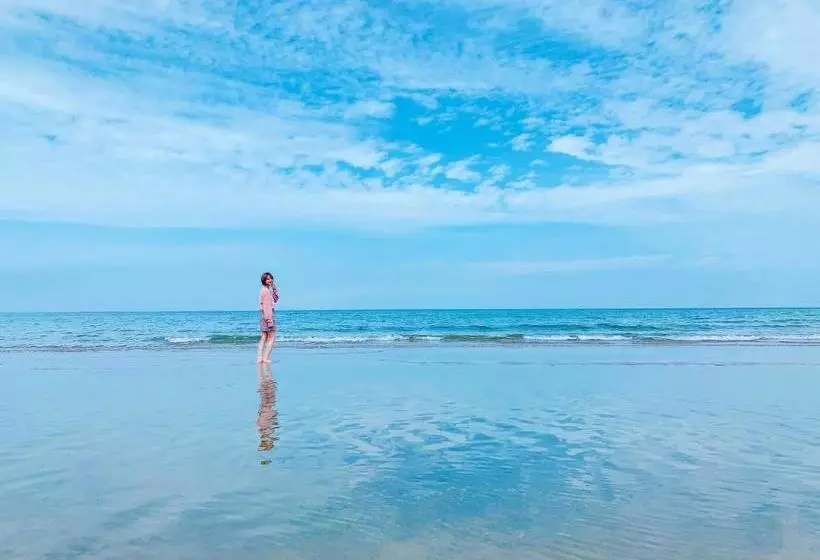 カプセルホテル The Beehive