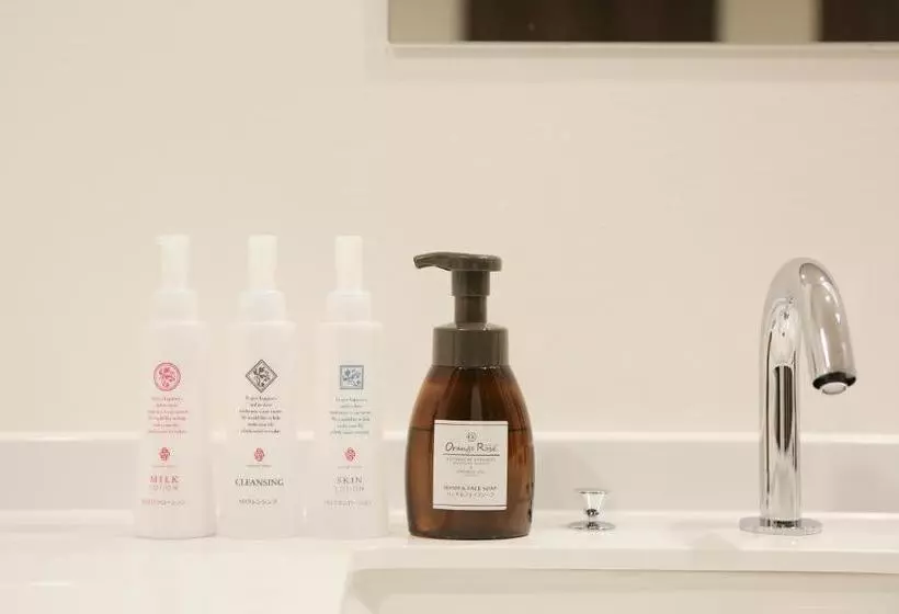 カプセルホテル The Beehive