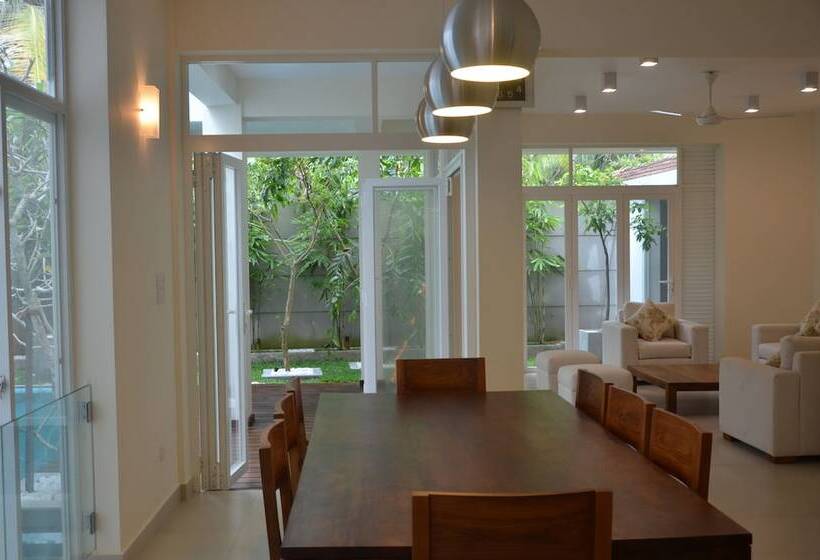 بنسيون Anchorage Villa