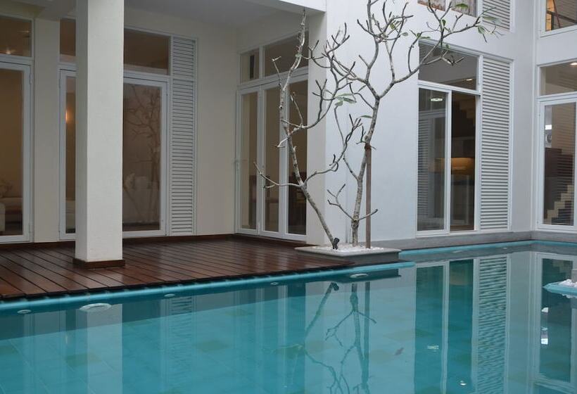 بنسيون Anchorage Villa