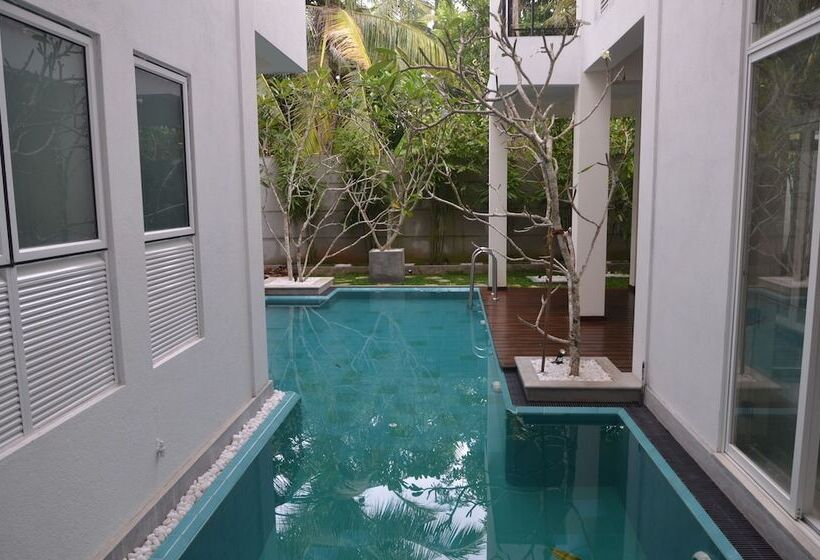 بنسيون Anchorage Villa