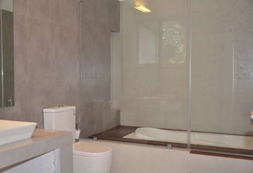 بنسيون Anchorage Villa