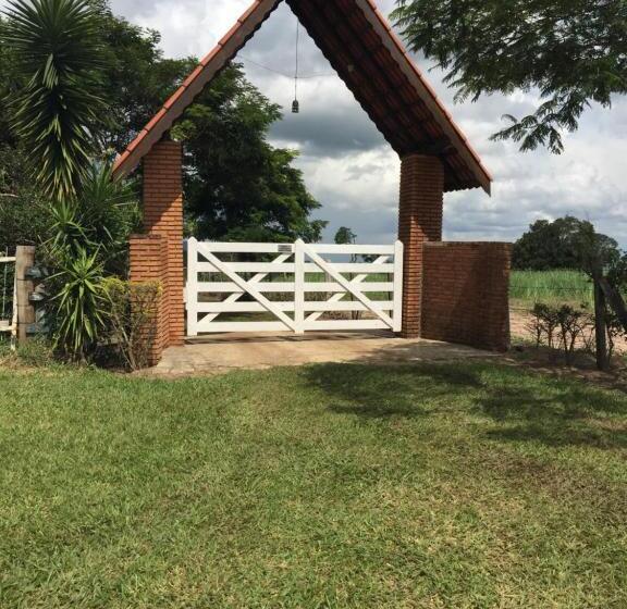 ペンション Chales Da Serra