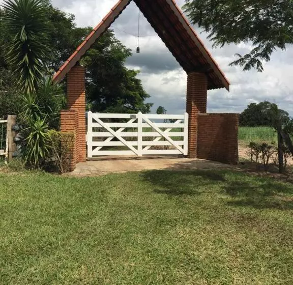 ペンション Chales Da Serra