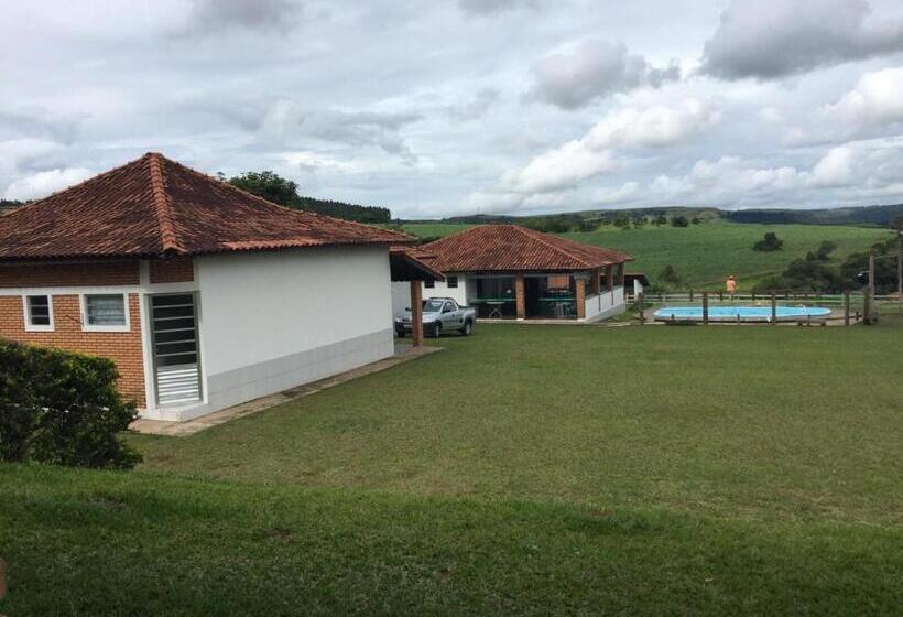 ペンション Chales Da Serra