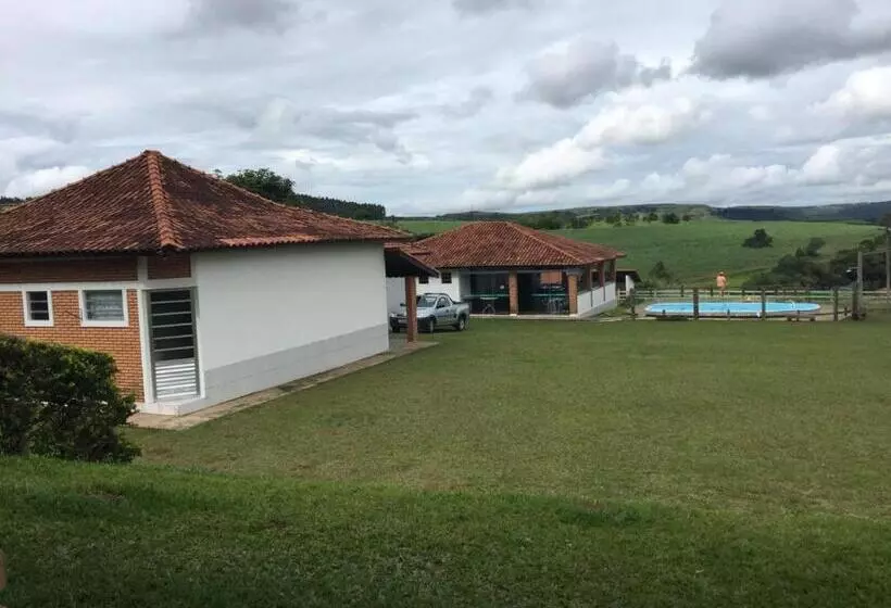 ペンション Chales Da Serra
