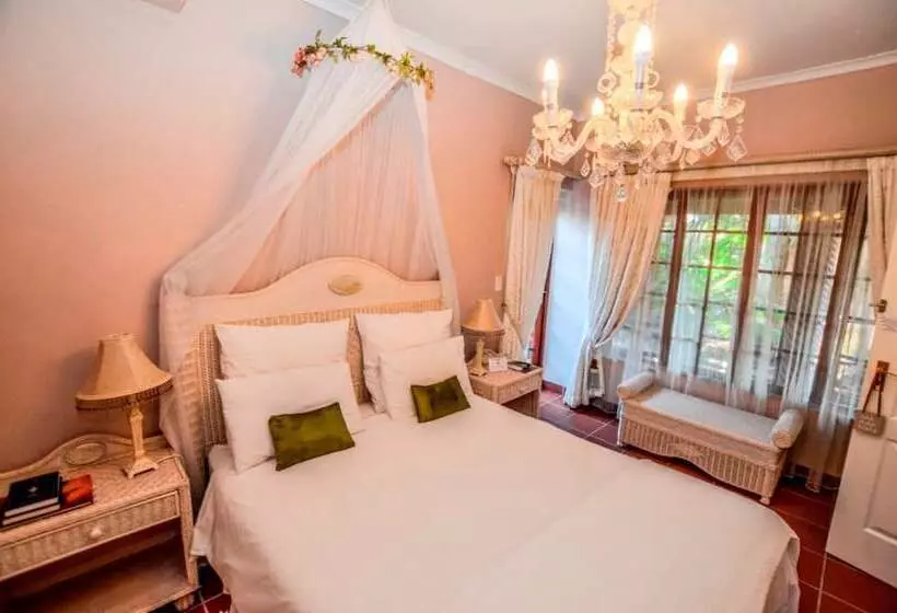 Majatalo Lavender House