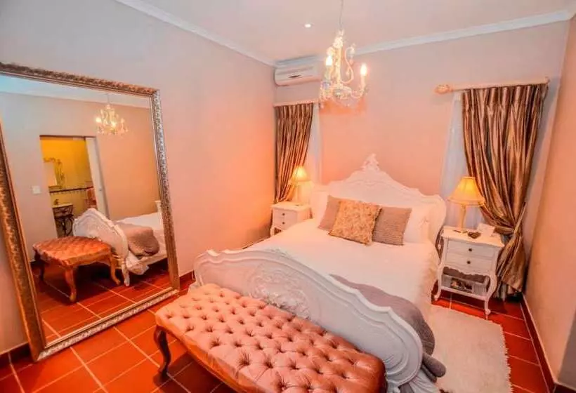 Majatalo Lavender House