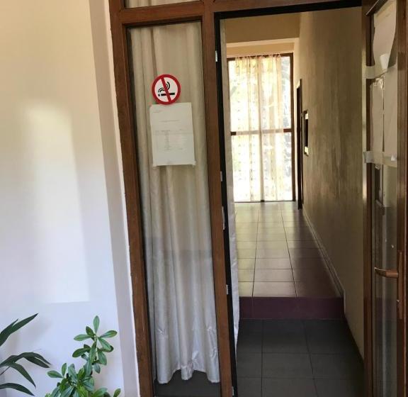 Pensjonat Pinul Negru 2