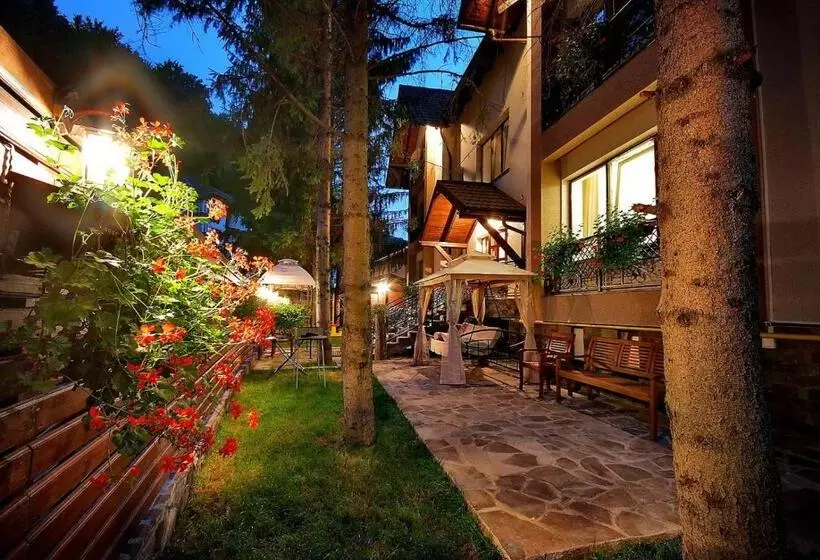 ペンション Vila Moldavia Class