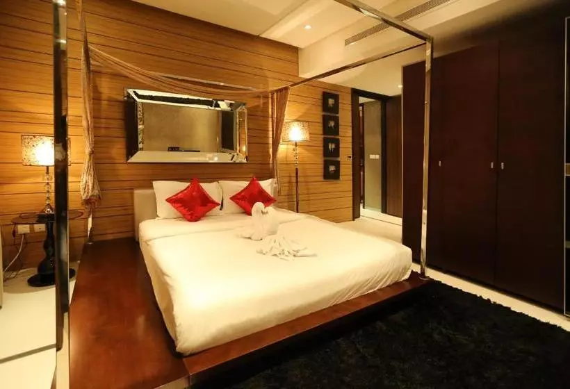 Golden Al Nawras Tower