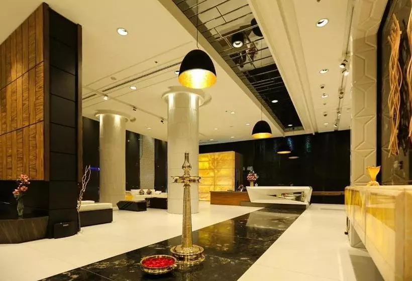 Golden Al Nawras Tower