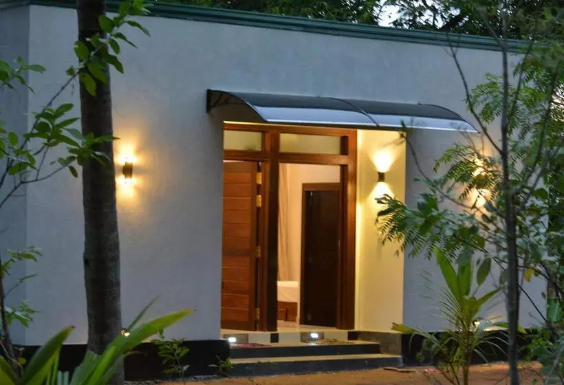 Retkeilymaja Kings Village Sigiriya