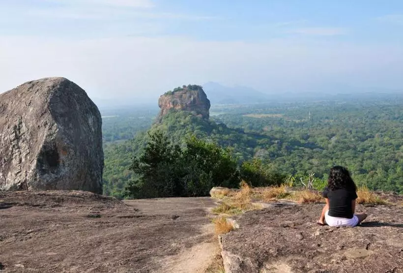 Retkeilymaja Kings Village Sigiriya