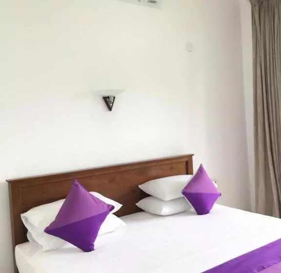 Retkeilymaja Kings Village Sigiriya