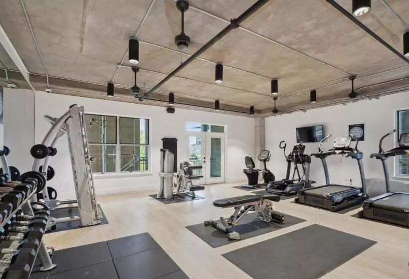 Kasa Downtown Austin