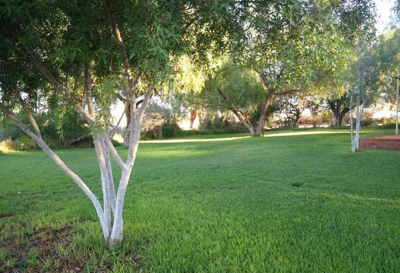 پانسیون Kamelruhe Guest House & Camping