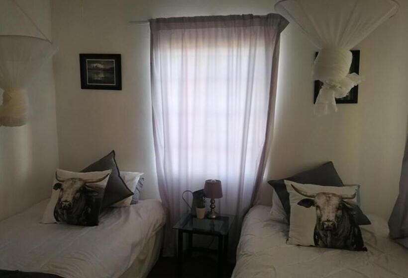 پانسیون Kamelruhe Guest House & Camping