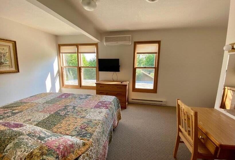 Peters Sunset Beach Resort And Golf