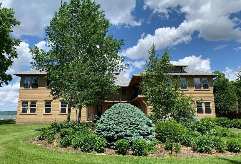 Peters Sunset Beach Resort And Golf