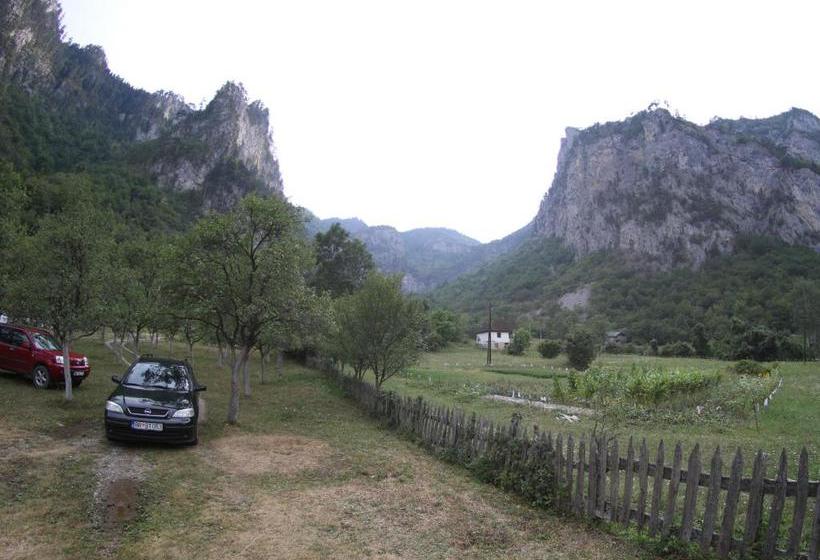 پانسیون Guesthouse Stanišić