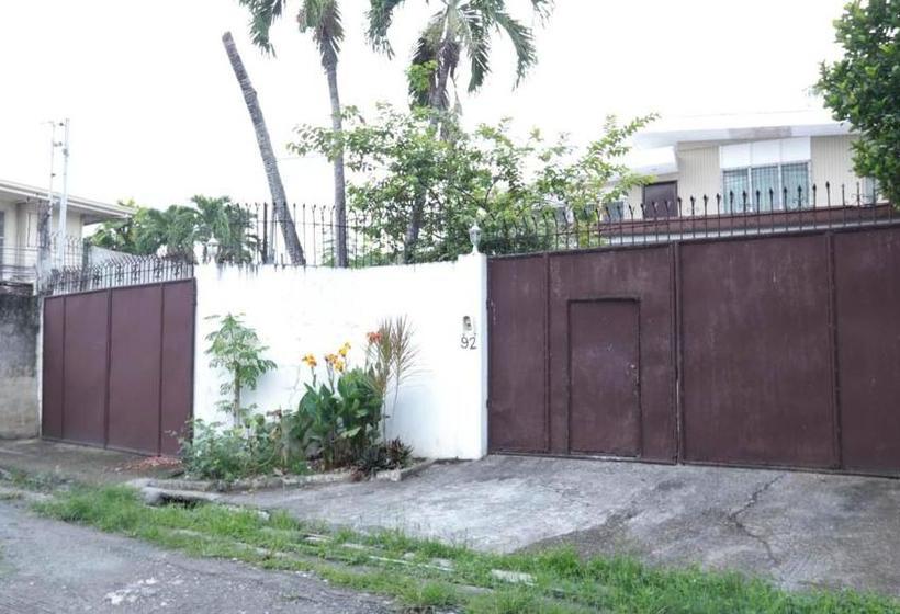 Pensió Guesthouse Storyshare Apas