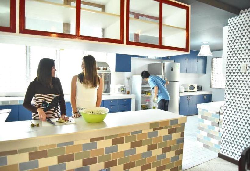 Pensió Guesthouse Storyshare Apas