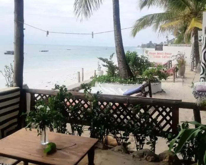 ペンション Mango Beach House