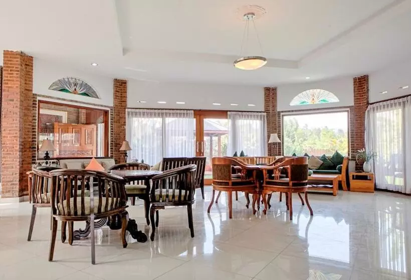 Majatalo Reddoorz Plus Near Dago Pakar