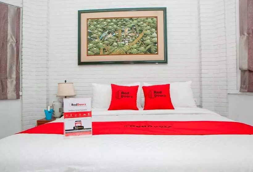 Majatalo Reddoorz Plus Near Dago Pakar