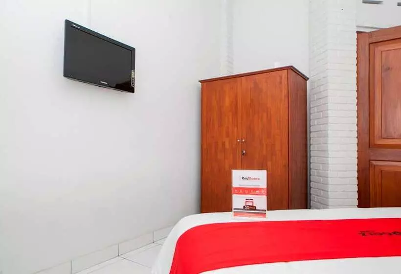 Majatalo Reddoorz Plus Near Dago Pakar