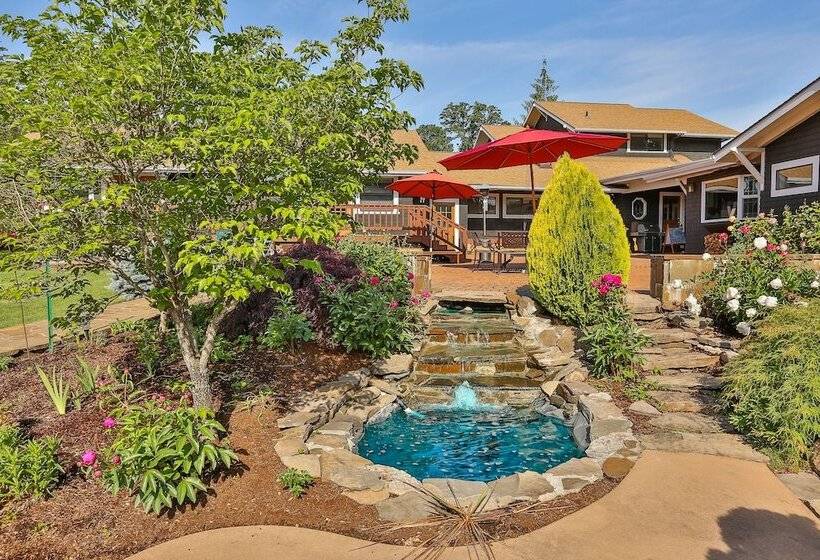 Brookside Bed & Breakfast