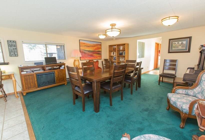 Brookside Bed & Breakfast