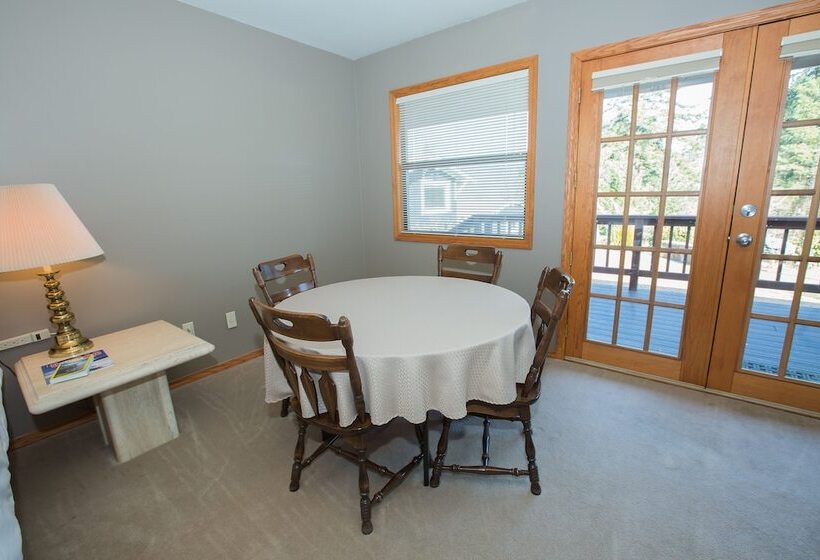 Brookside Bed & Breakfast