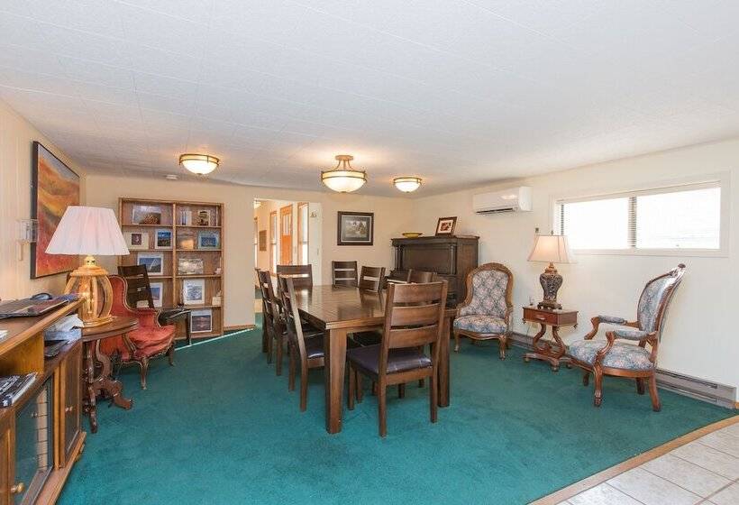 Brookside Bed & Breakfast