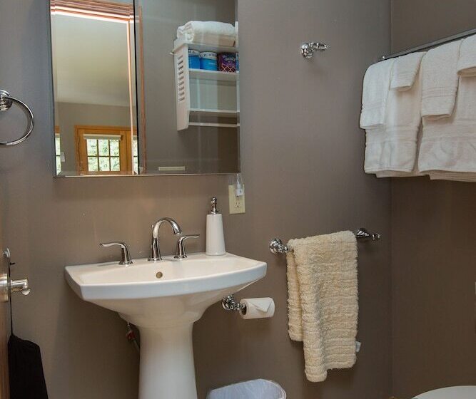 Brookside Bed & Breakfast