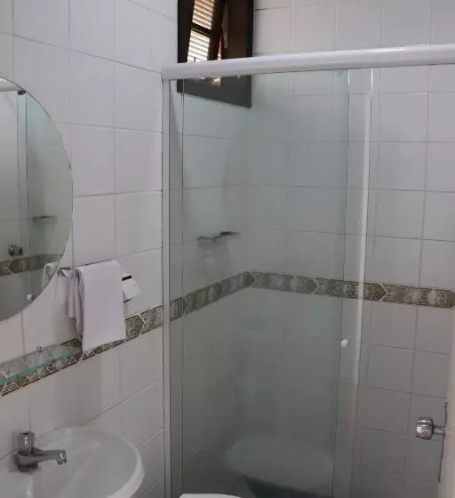 Majatalo Camping Pousada Ilha Do Mel   Frente Ao Mar