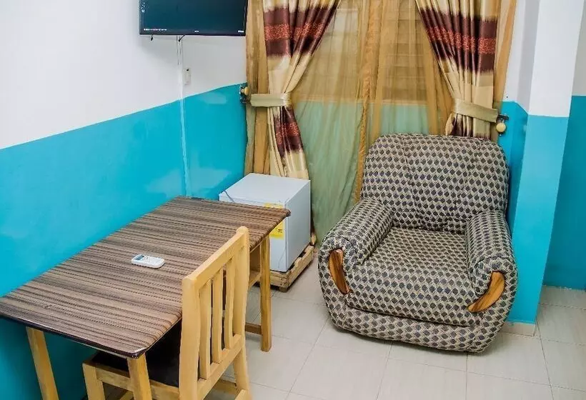 Majatalo Elizz Guest House